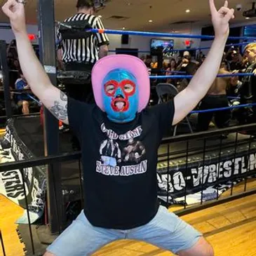 mini wrestling fans